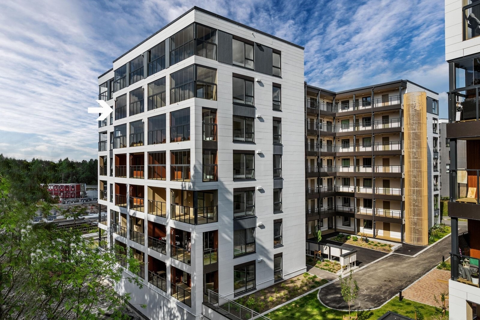 Leiligheten har en meget god internbeliggenhet i 6. etasje av bygget Galleribilde