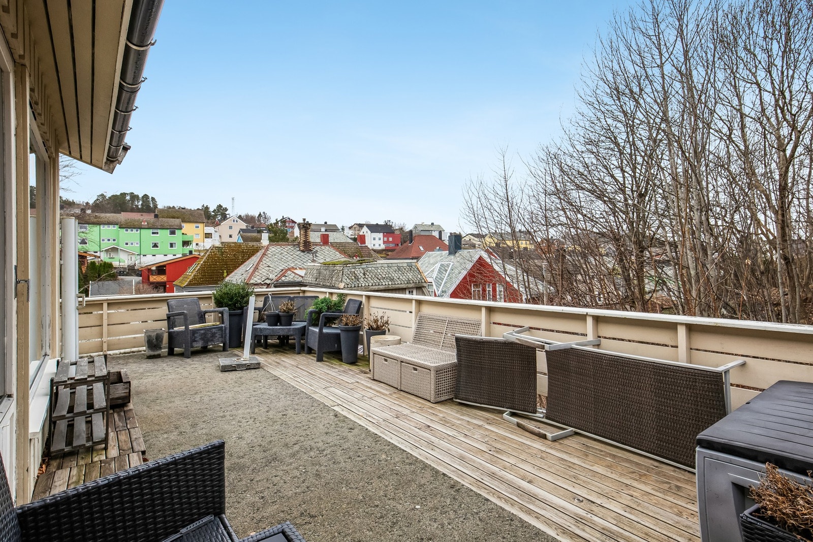 Terrasse med gode solforhold Galleribilde