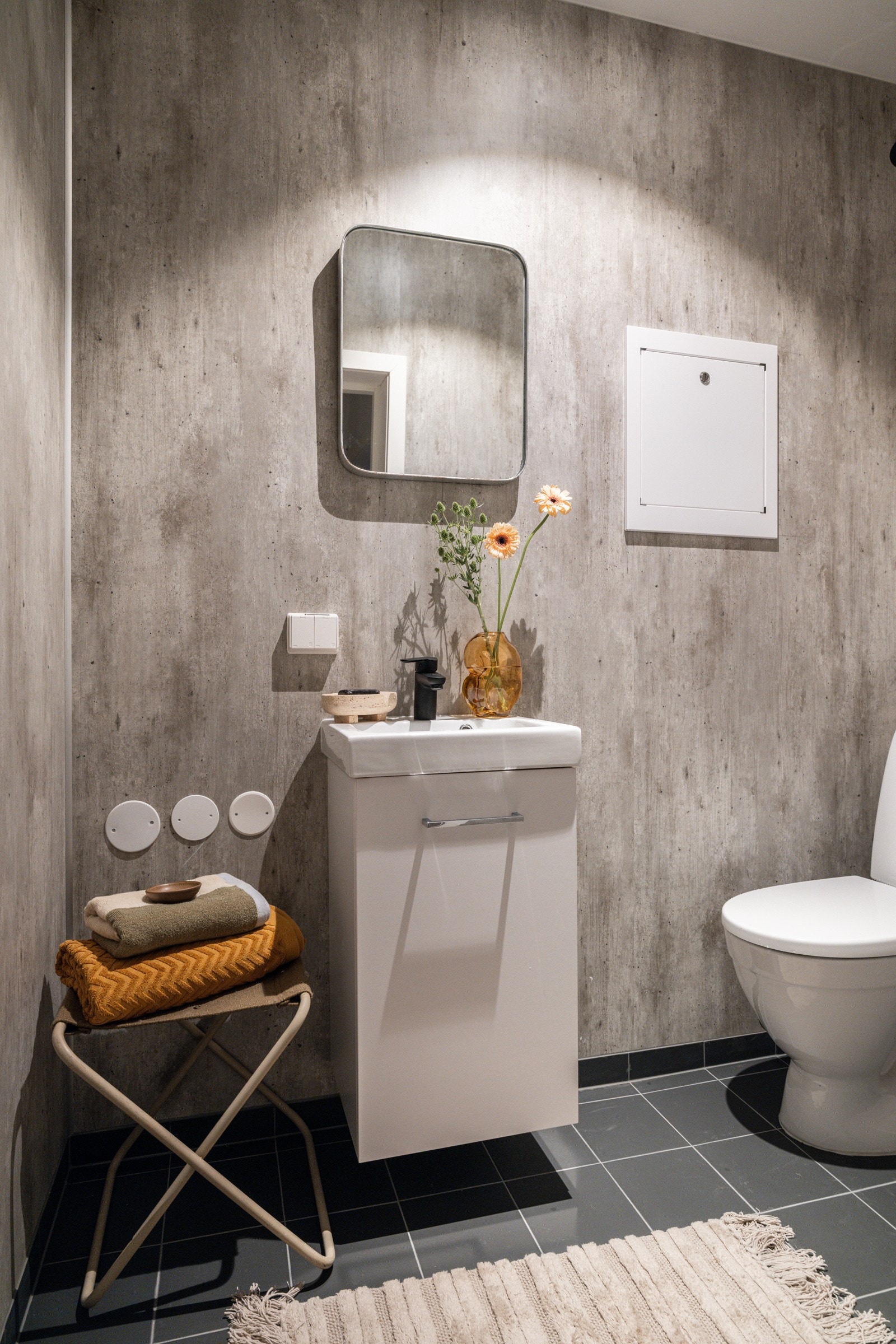 Leiligheten har et moderne baderom som er oppusset i 2025/26. Galleribilde