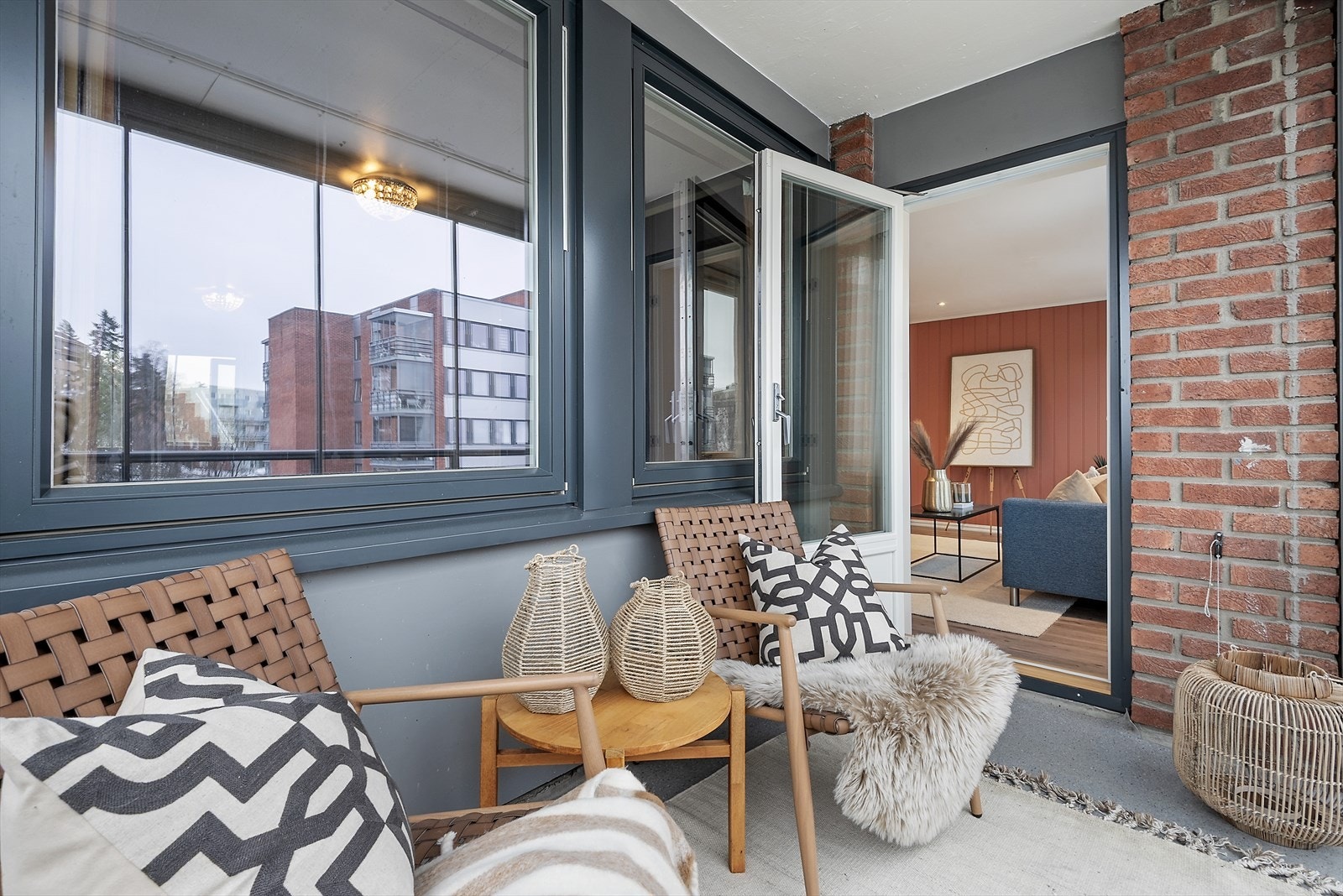 Praktisk balkong utenfor stue. Galleribilde