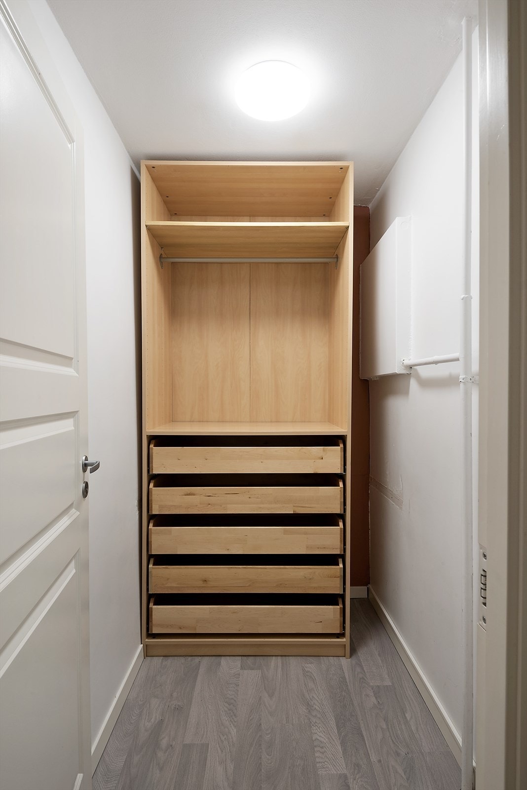 Bod/ garderobeløsning. Galleribilde