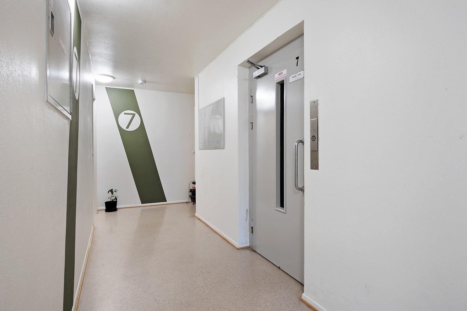 Heis i bygget. Galleribilde