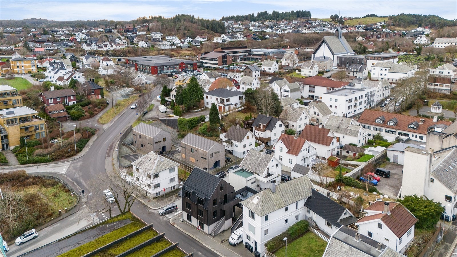Velkommen til Stangalandgata 10 - presentert av eiendomsmegler Alexander Kvalevaag Skree v/ Aktiv Eiendomsmegling! Fotograf: Mari Staveland AS. Galleribilde