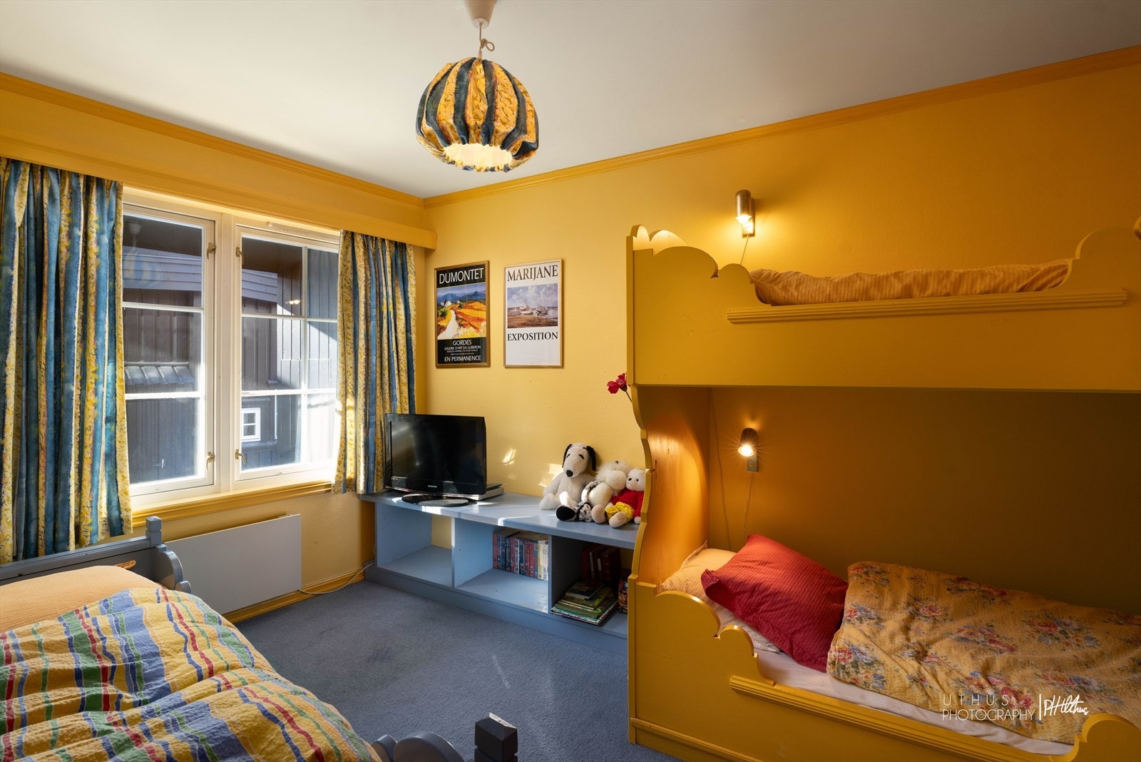 Soverom 2 med god plass Galleribilde