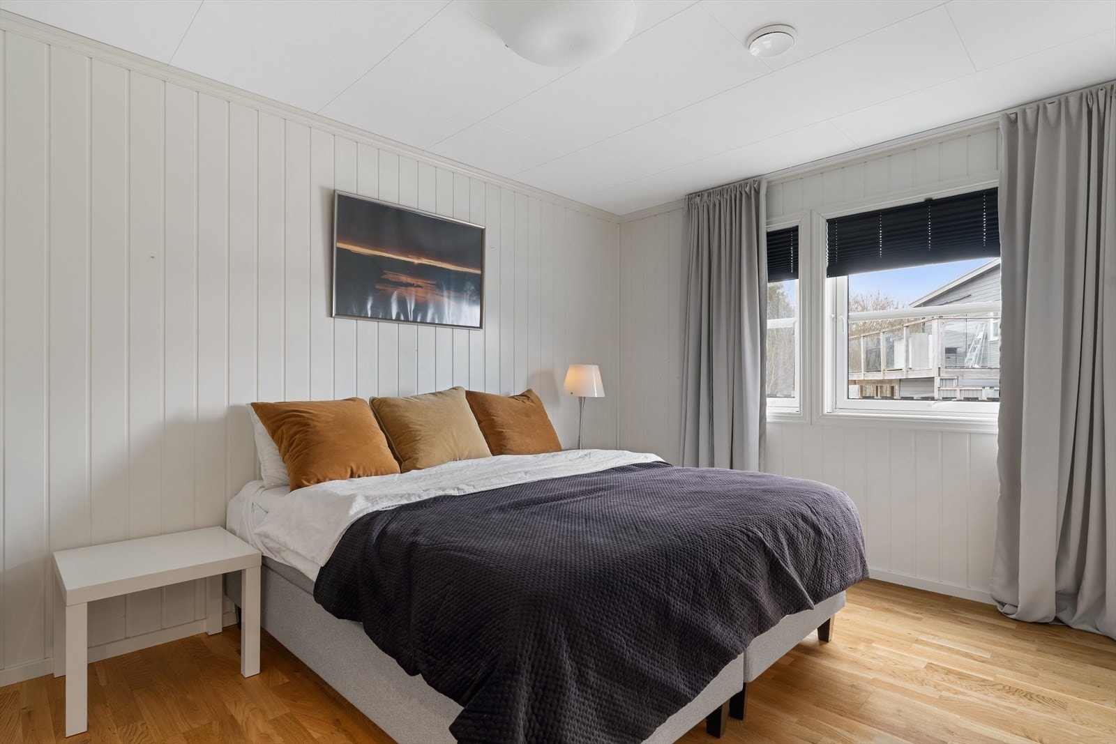 De to soverommene i sokkeletasjen er på 8,5 og 12 kvm. Galleribilde