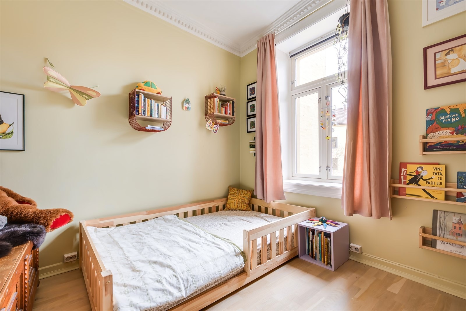 Det andre soverommet er vendt ut mot bakgård. Galleribilde