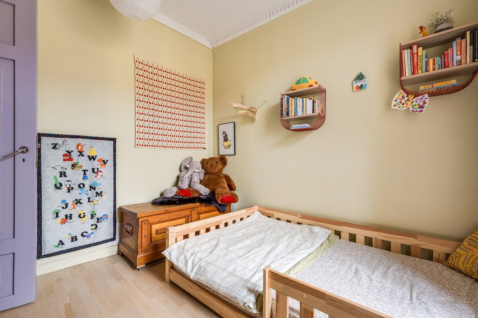 Rommets størrelse gir gode innredningsmuligheter. Galleribilde