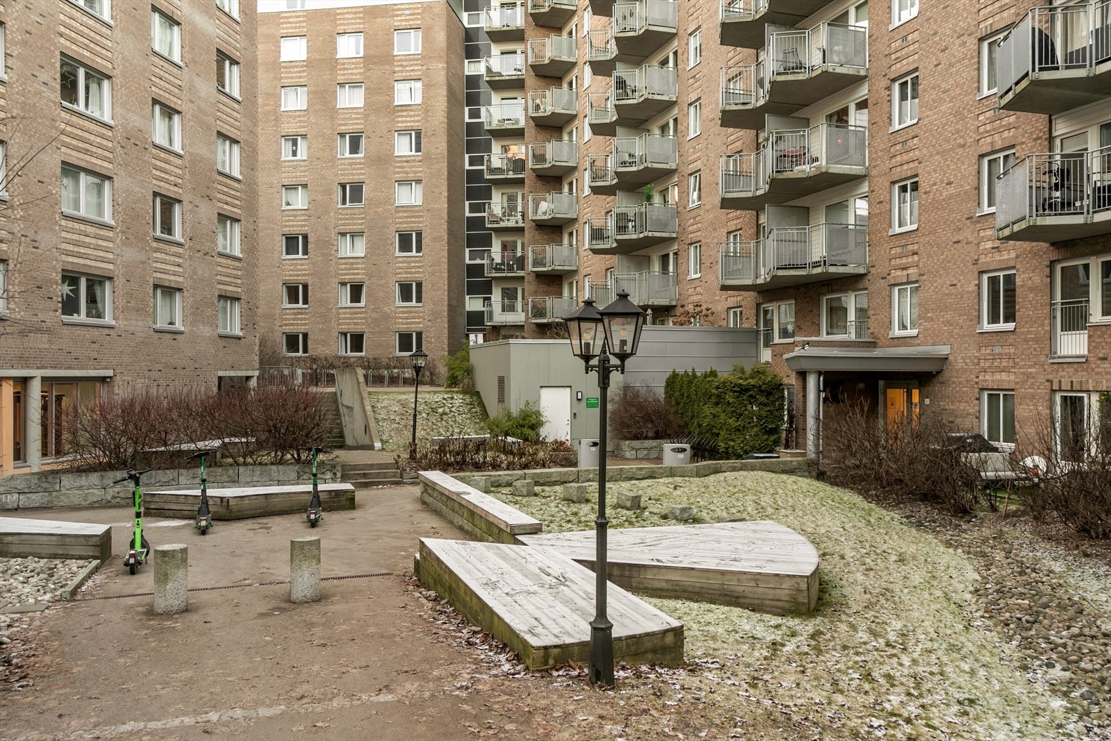 Pent opparbeidet gårdsrom. Galleribilde