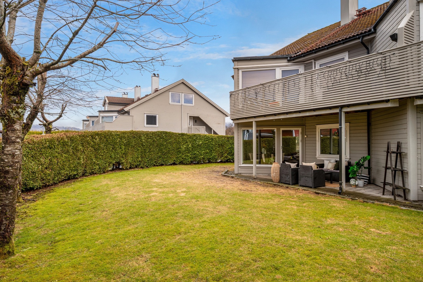 Området er svært godt tilrettelagt for barnefamilier, med kort avstand til både skoler, barnehager og idrettsanlegg. Galleribilde