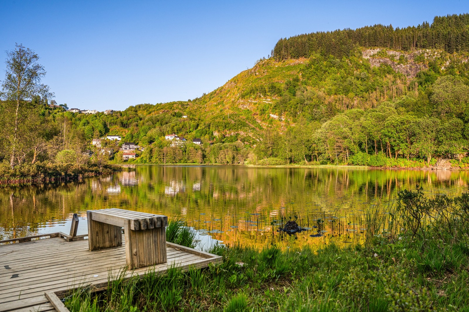 Alt i alt et attraktivt og familievennlig område med en god kombinasjon av rolige omgivelser, gode oppvekstvilkår og nærhet til både natur og sentrale fasiliteter. Galleribilde