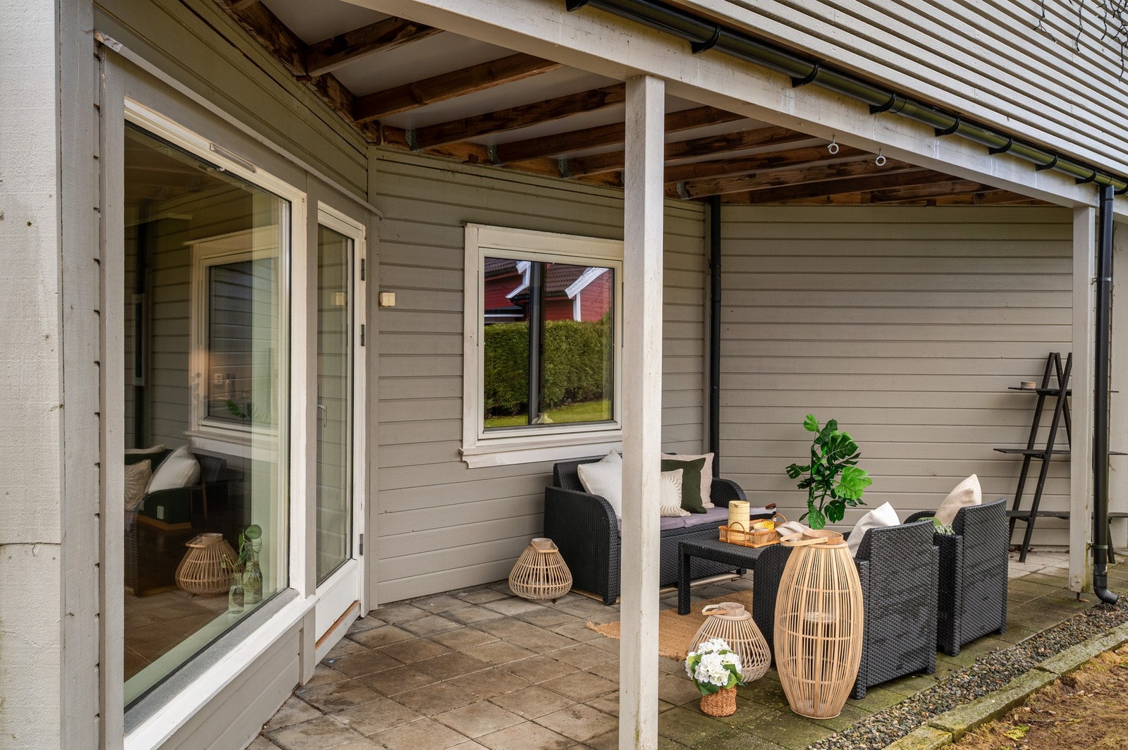 Uteplassen måler 13 kvm. Galleribilde