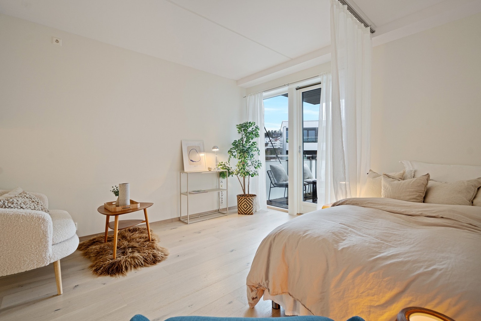 En snerten, moderne og tøff leilighet som er maksimalt utnyttet. Svært arealeffektiv og funksjonell! Galleribilde