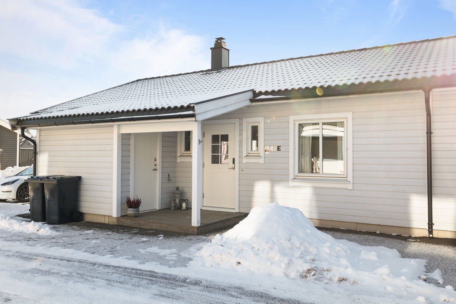 Døren til venstre er utvendig bod på ca 5 kvm. Galleribilde