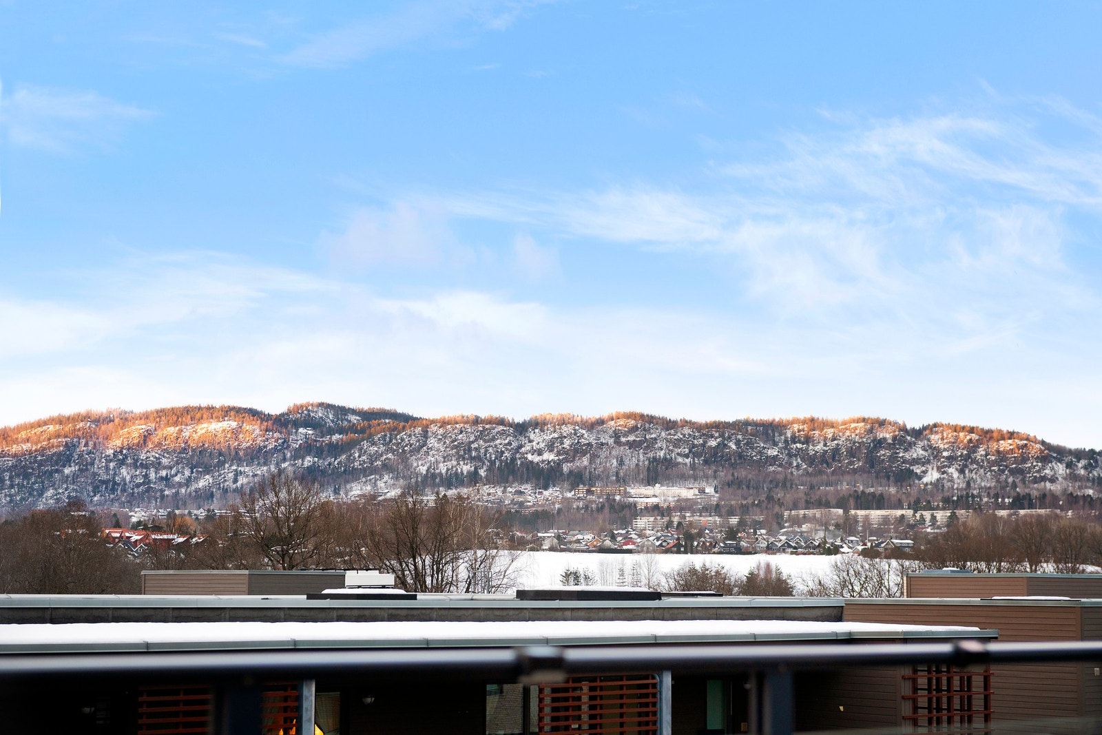 Utsikt fra balkong Galleribilde