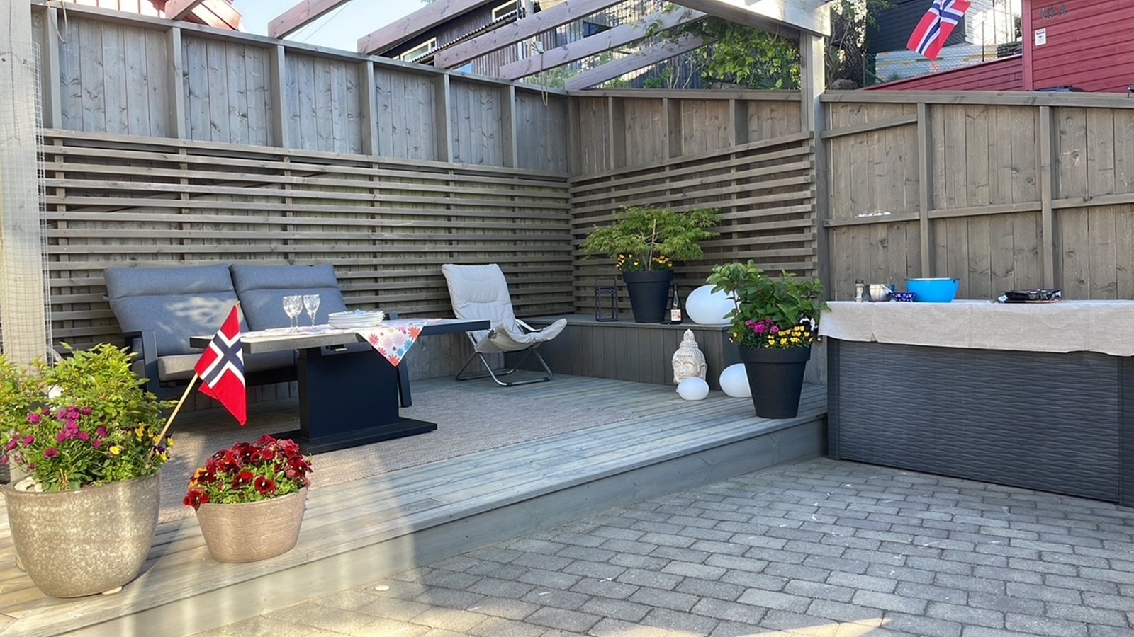 Pent opparbeidet uteområde Galleribilde