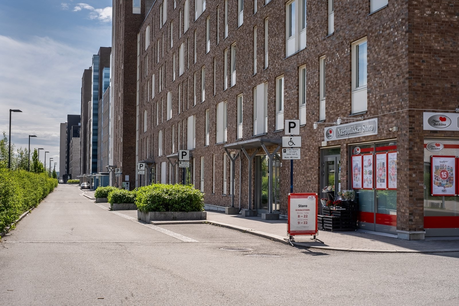 Nærbutikken Storo ligger praktisk til rett rundt hjørnet fra leiligheten Galleribilde