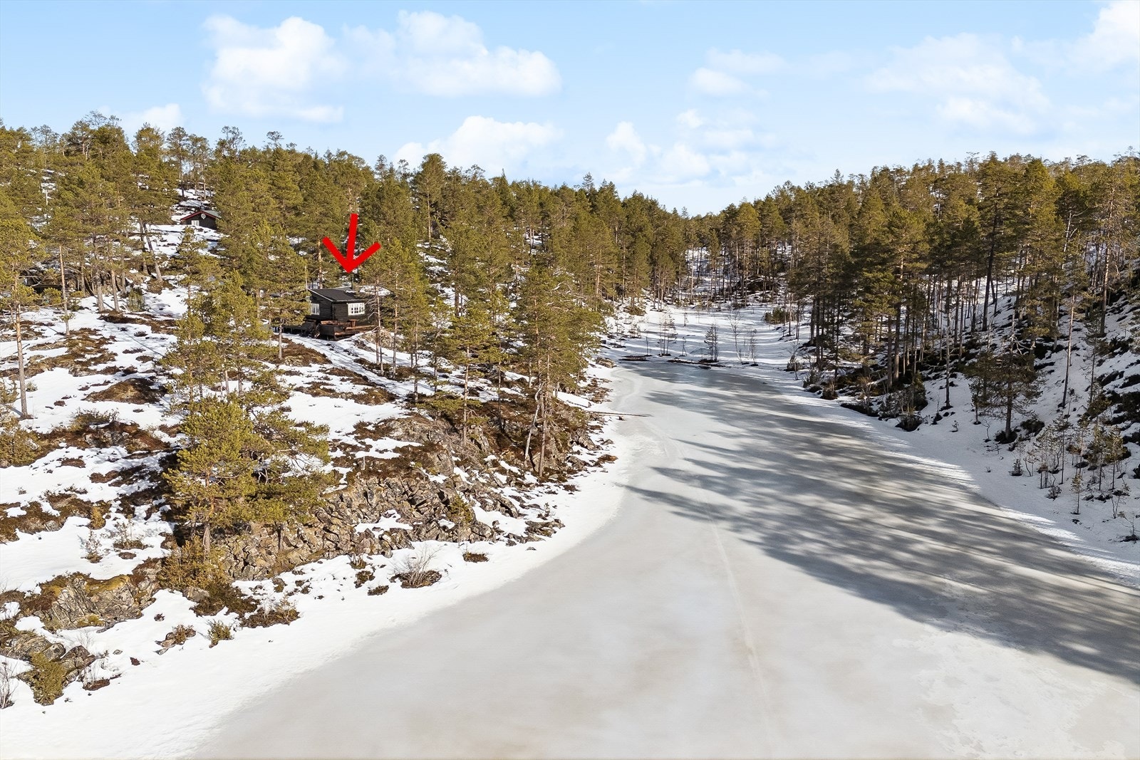 Flott beliggende nede ved Drivsvatnet. Galleribilde