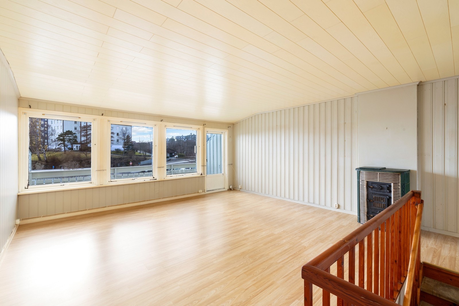 Utgang til terrasse fra stue. Galleribilde