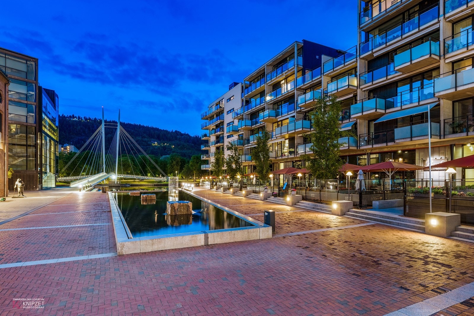 Kort gangavstand til Universitetet i Sørøst-Norge som har en av landets mest moderne lokaler på Papirbredden helt nede ved elva. Galleribilde