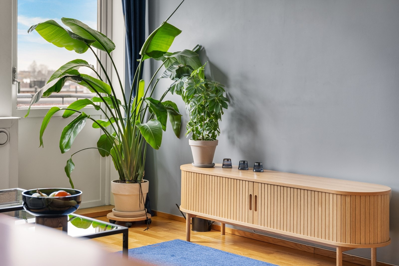 Her bor man rimelig med det meste inkludert i felleskostnadene, inkl. varmtvann og oppvarming. Galleribilde