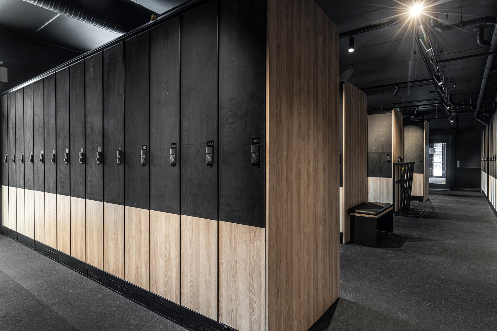 I fellesarealene finner du en praktisk skistall med egne skiskap og smørerom. Galleribilde