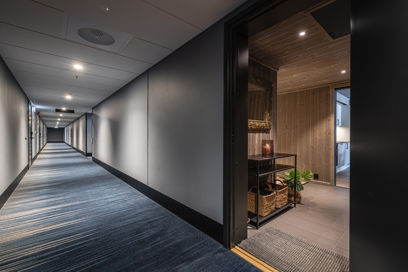 Leiligheten har en attraktiv intern beliggenhet i byggets toppetasje. Galleribilde