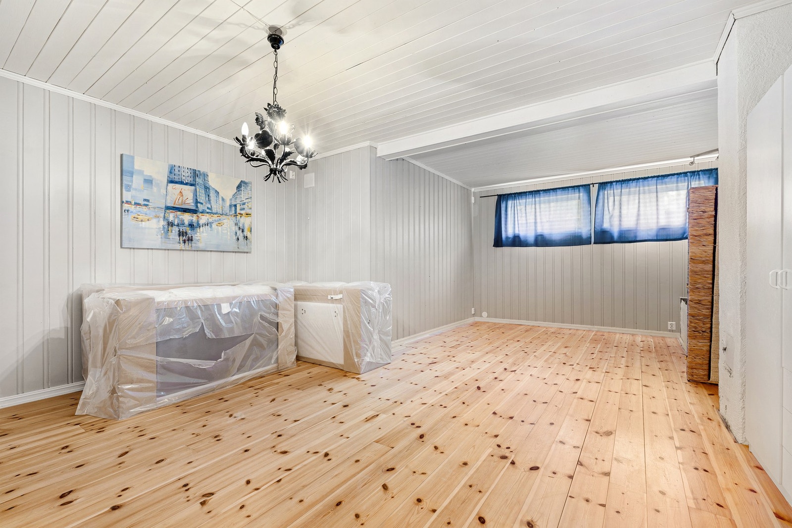 Romslig rom som er blitt brukt som kjellerstue (ikke omsøkt) Galleribilde