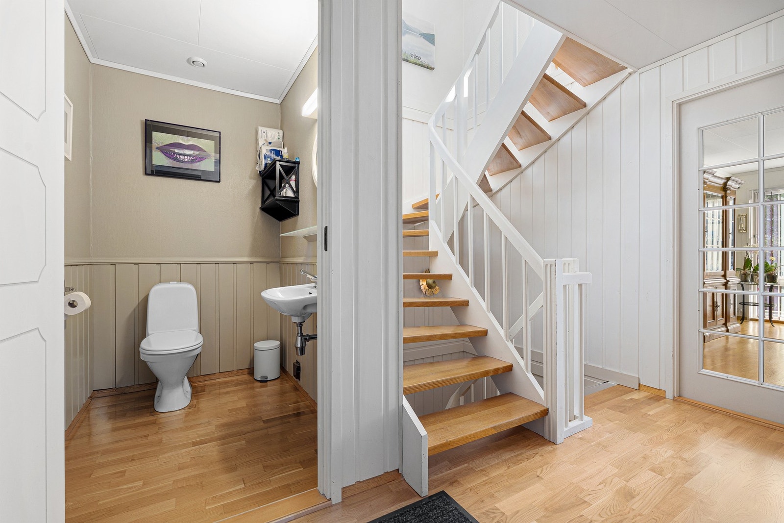 Det er toalett i hver eneste etasje Galleribilde