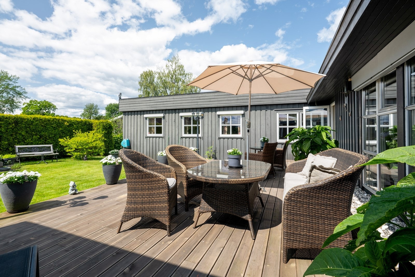 Et herlig sted å nyte sommerdagene i fred og ro i sommer! Galleribilde