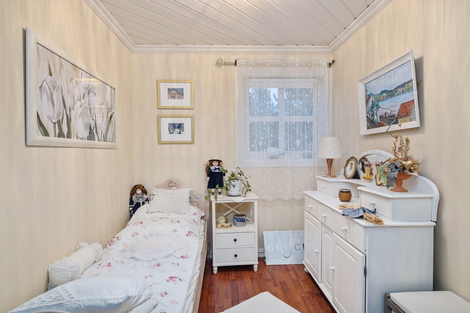 Det siste soverommet er i 1.etasje. Galleribilde