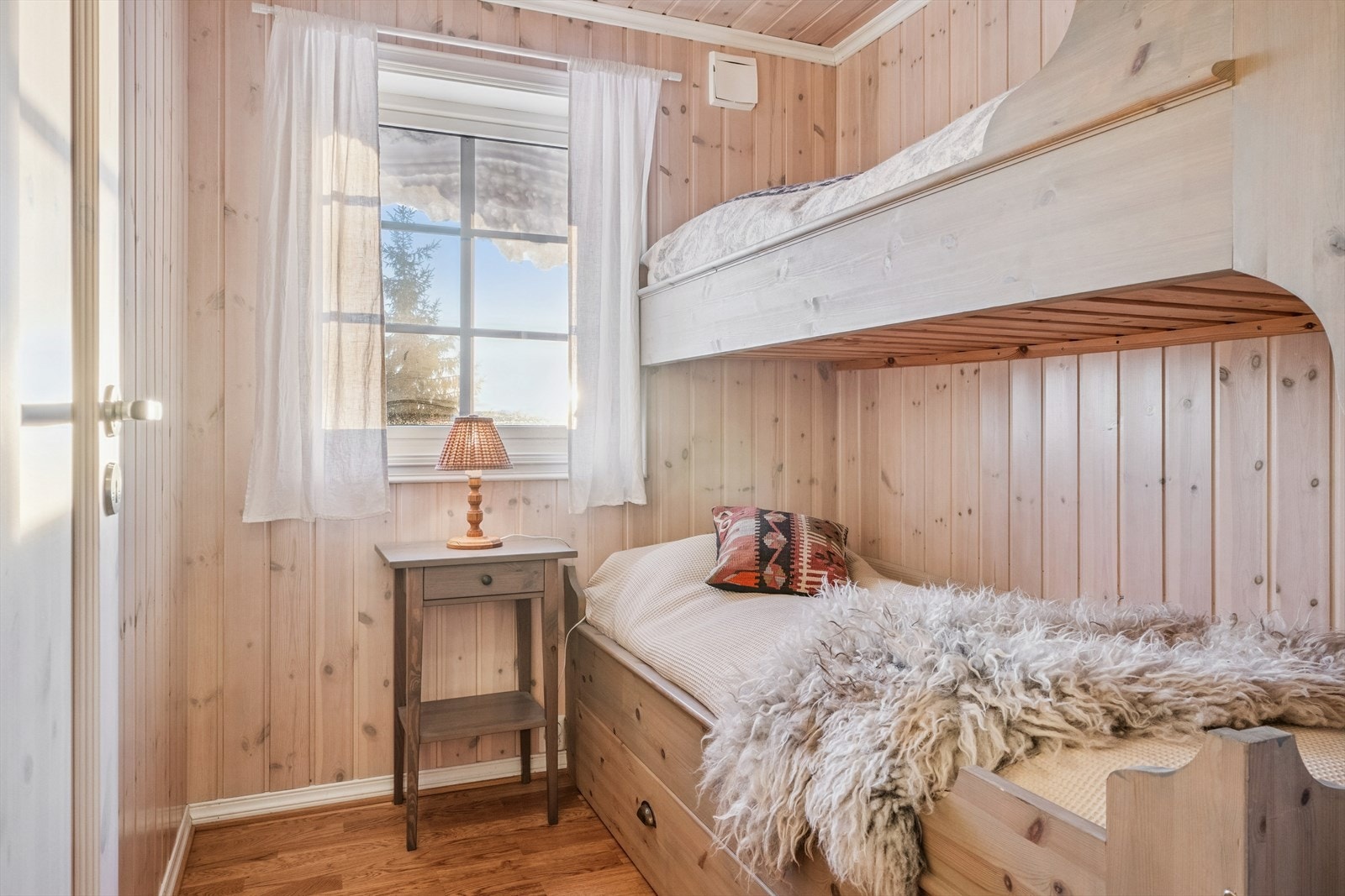 Soverom 2 i 1.etasje. Galleribilde