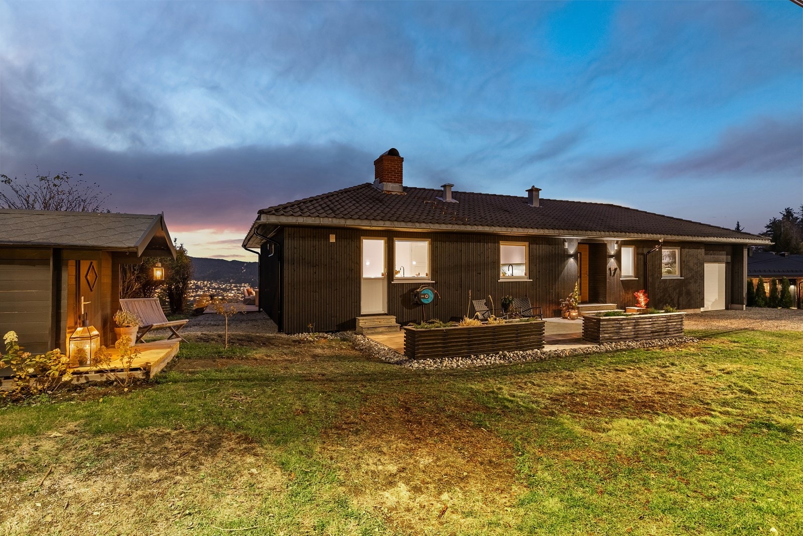 Uteområdene byr på boltreplass for både store og små Galleribilde