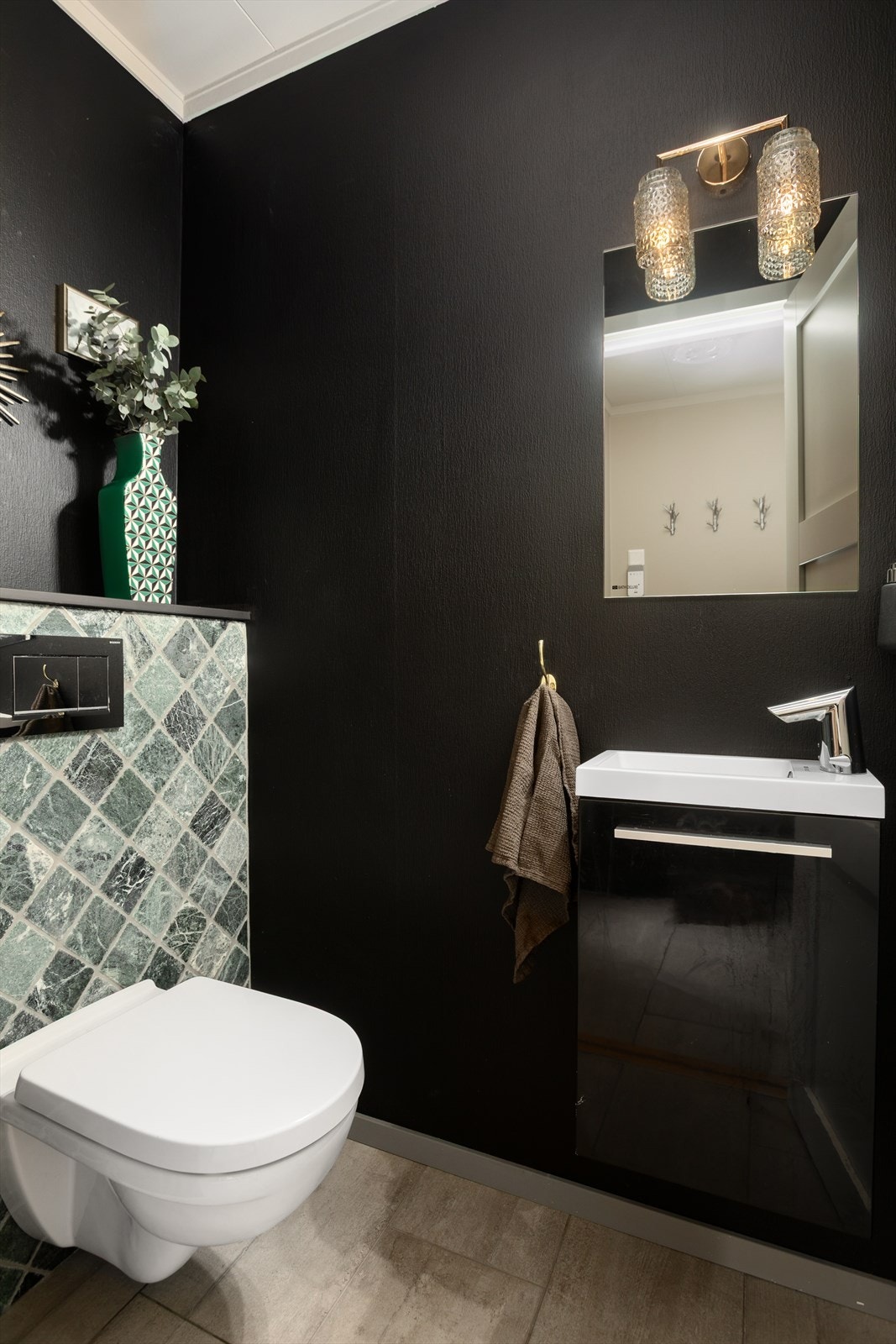 Toalettrom Galleribilde