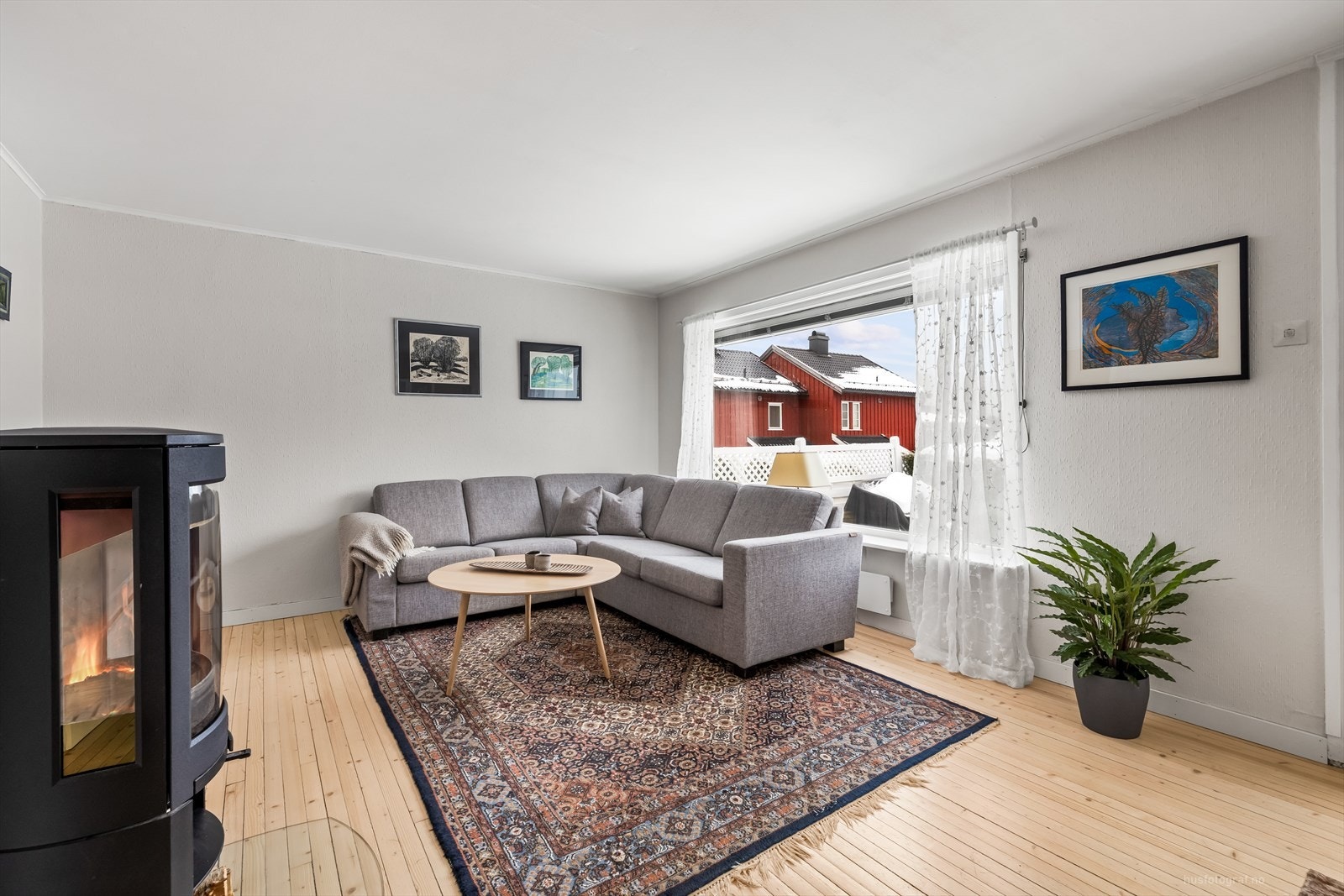 Det er god plass til sofagruppe Galleribilde