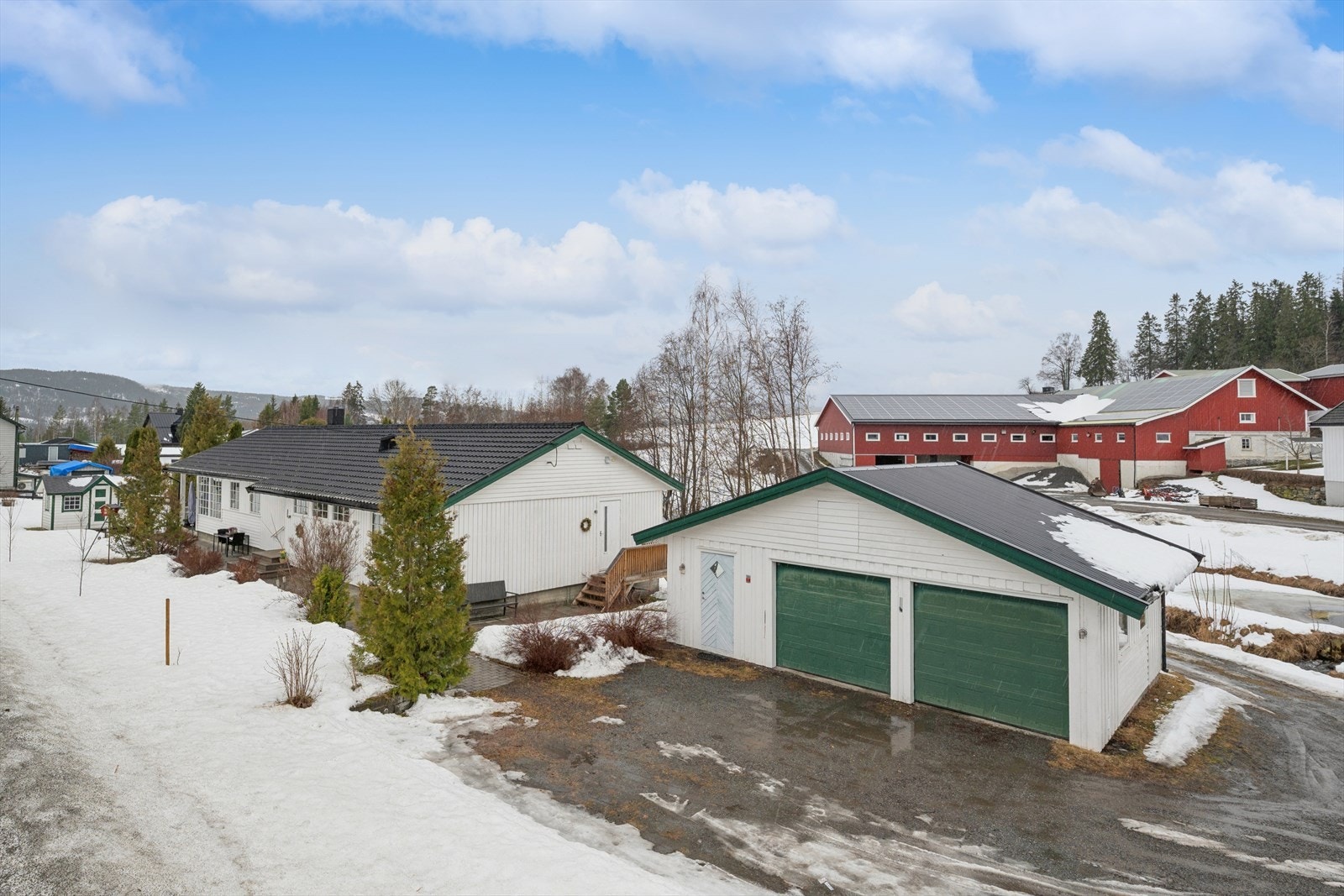 En lettstelt og innholdsrik enebolig med alt på ett plan Galleribilde