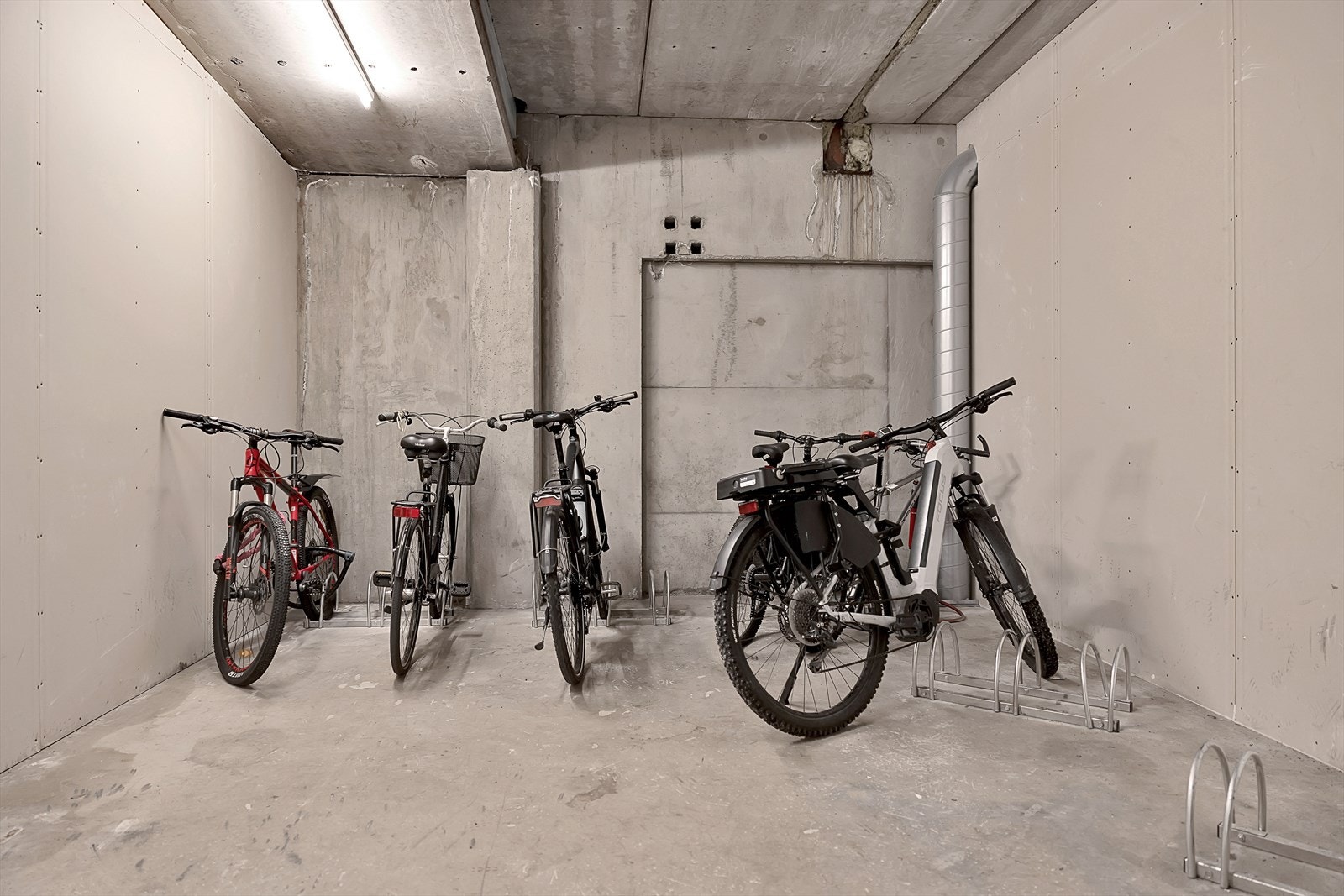 Felles sykkelparkering Galleribilde