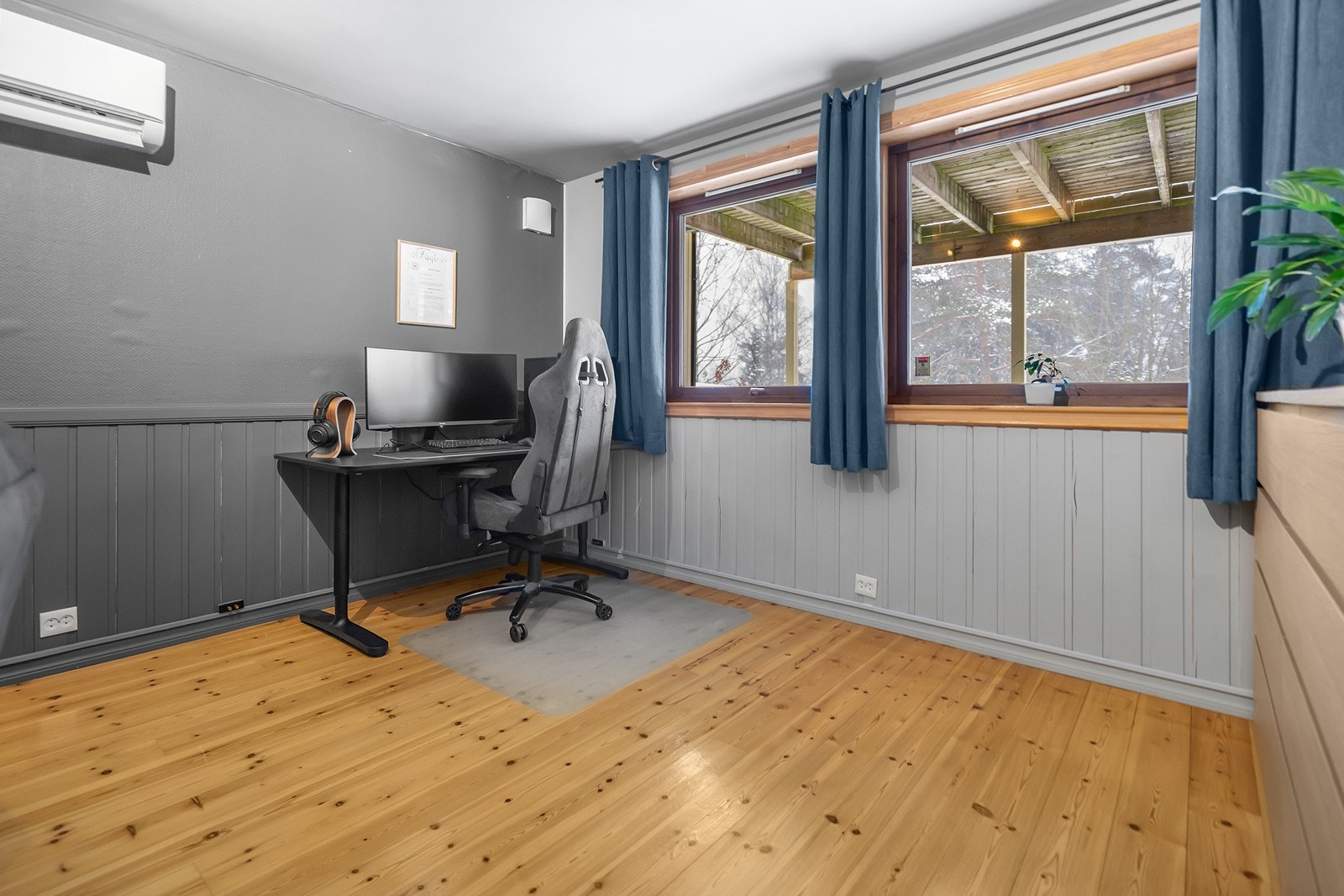 Stuen egner seg godt som oppholdsrom eller ungdomsstue. Galleribilde