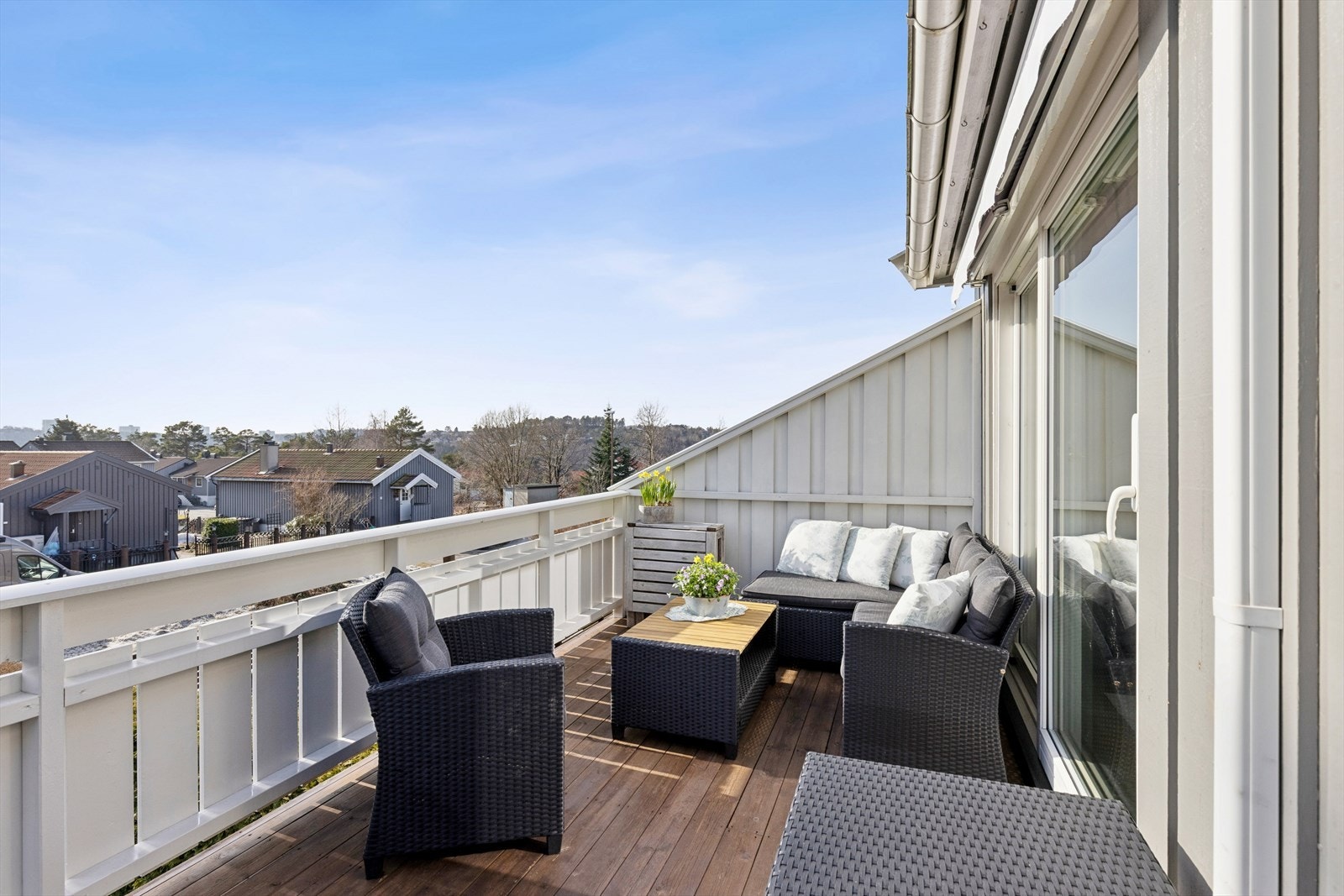 Her kan man nyte fine sommerdager Galleribilde