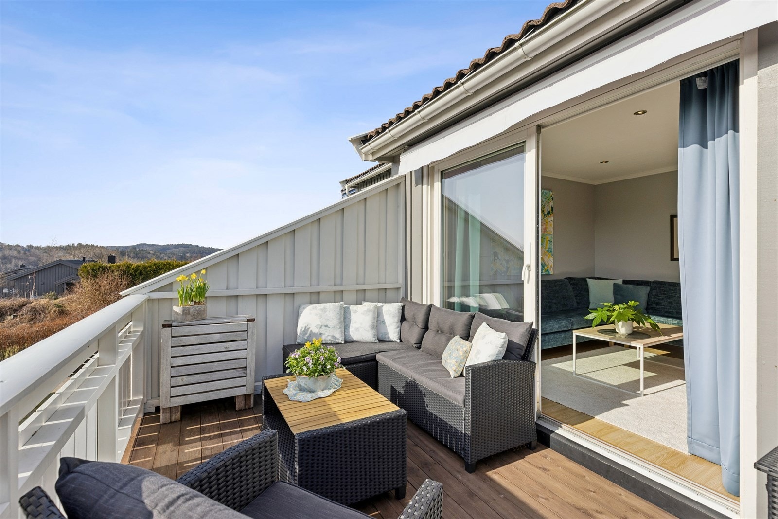 Velkommen til Palladiumveien 16 - Et flott enderekkehus presentert av Kristoffer Munksgaard i Eiendomsmegler Norge Galleribilde