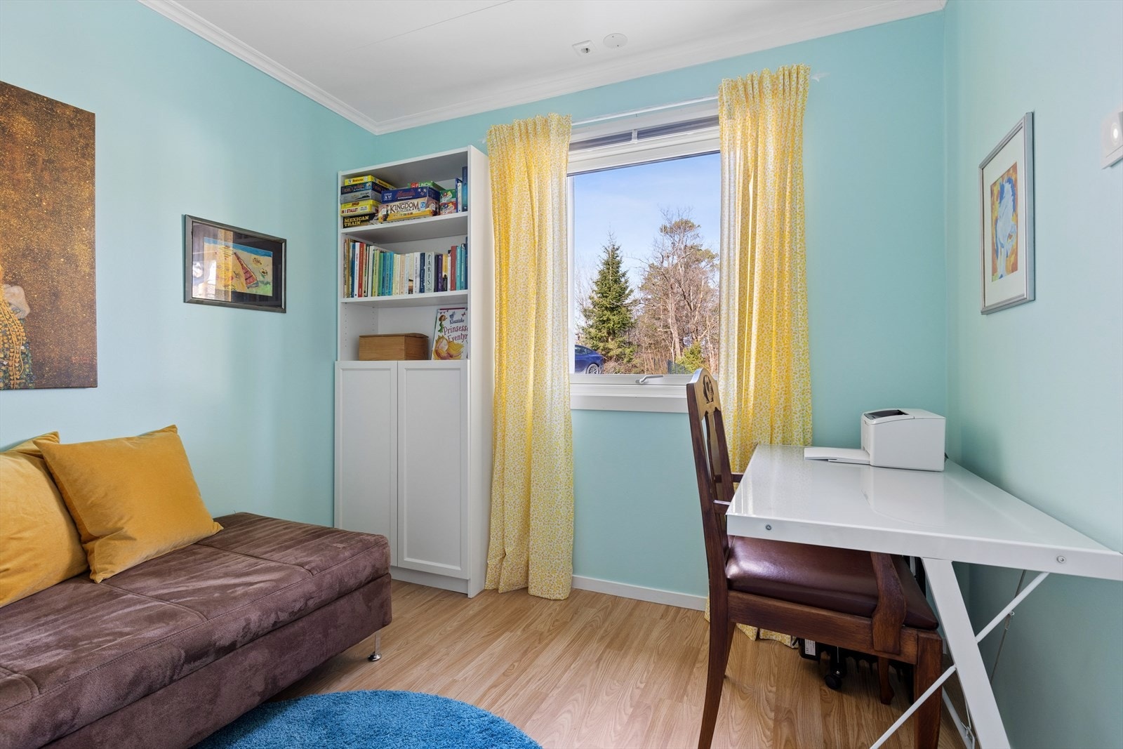 Soverom i hovedetasjen - Perfekt også som barnerom eller kontor Galleribilde