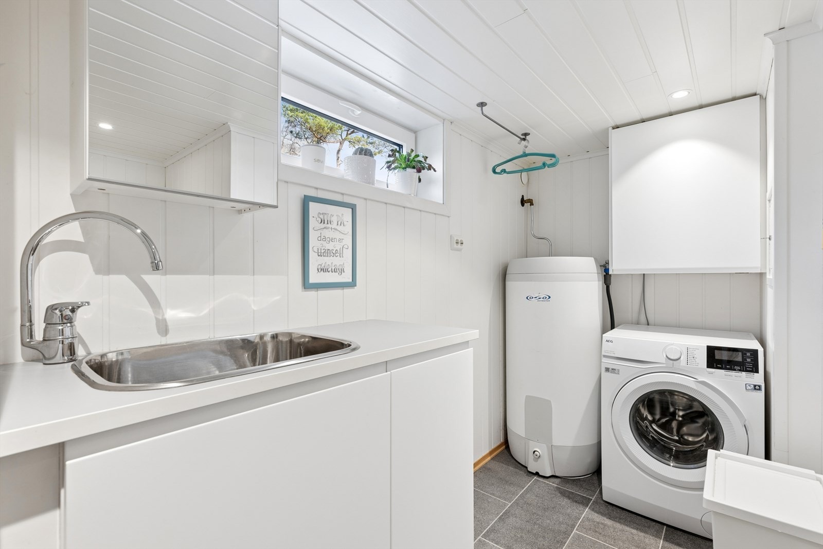 Svært praktisk tekniskrom/vaskerom Galleribilde