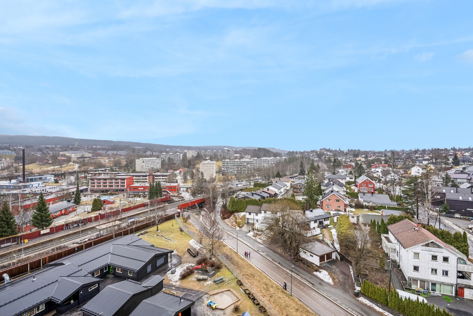 Utsikt over nærområdet fra balkongen. Galleribilde
