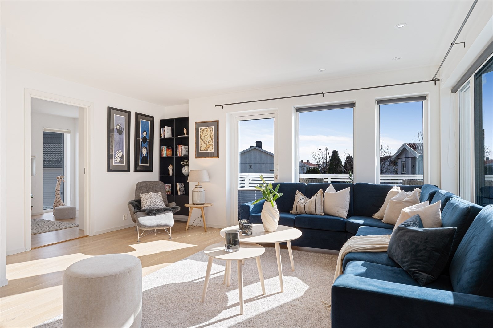 Stuen binder de øvrige rommene sammen på en fin måte. Galleribilde