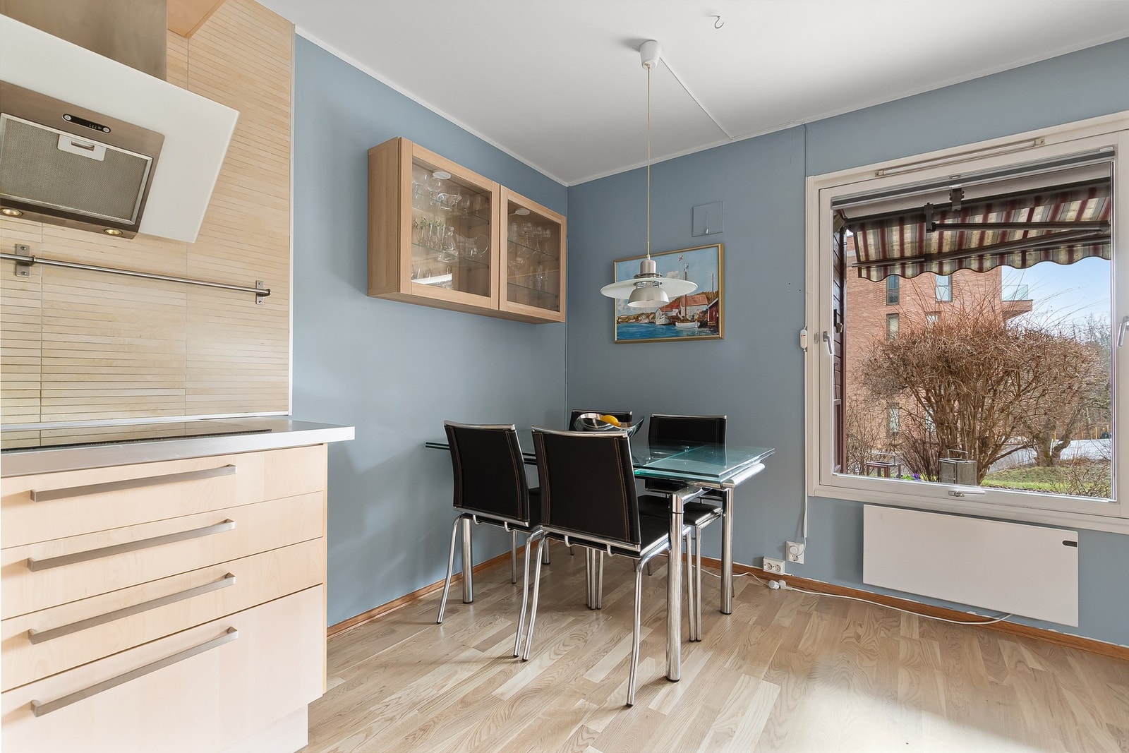 Kjøkkenet har fått nytt gulv i 2026. Galleribilde