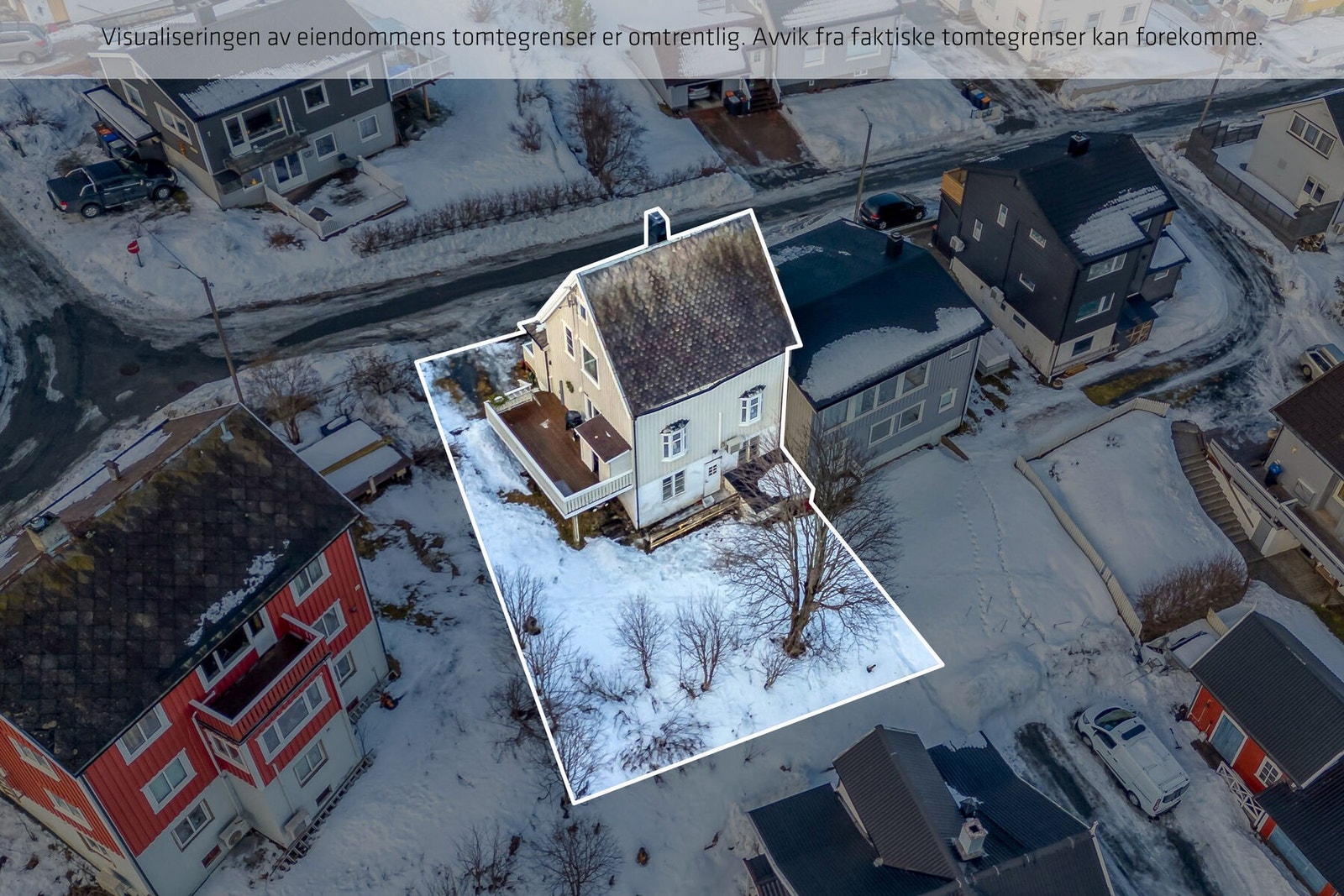 Romslig bolig over to plan, samt kjeller og loft. Fra boligen er det fin utsikt og god solgang. Fotograf: Kalle Punsvik Galleribilde