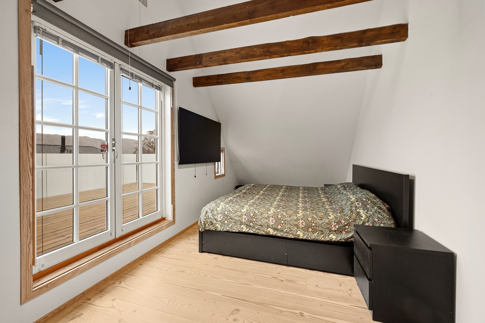 Soverom med utgang til takterrasse Galleribilde