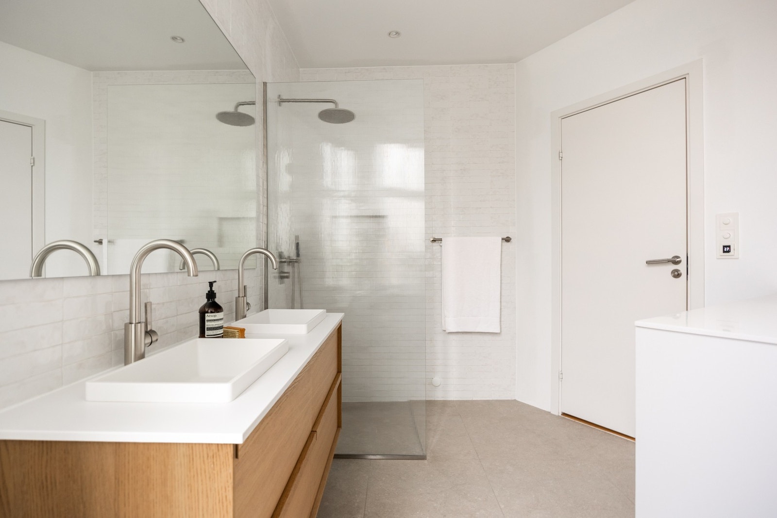 Flislagt gulv med behagelig gulvvarme. Galleribilde