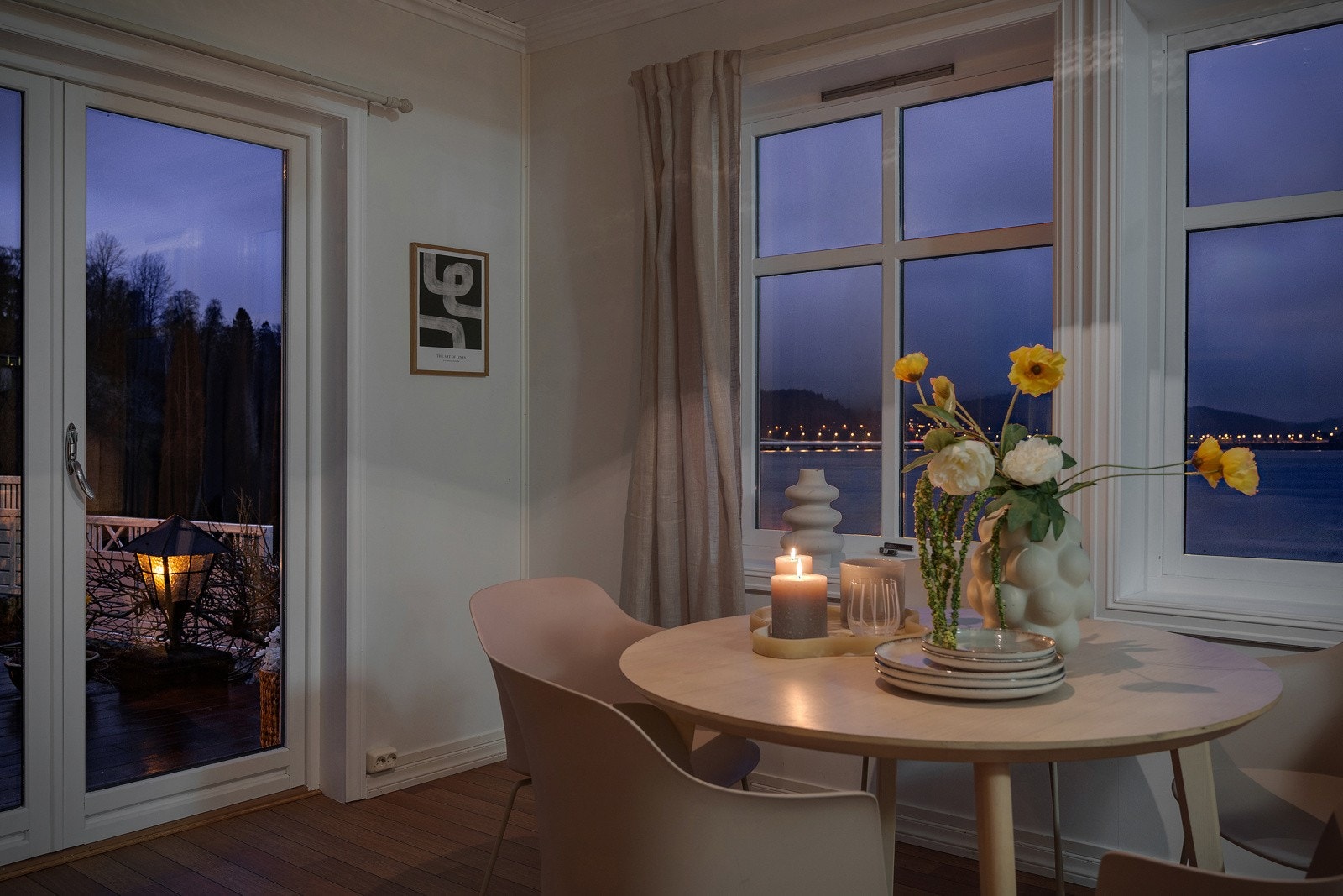 - Utsikten er like imponerende inne som ute - Galleribilde