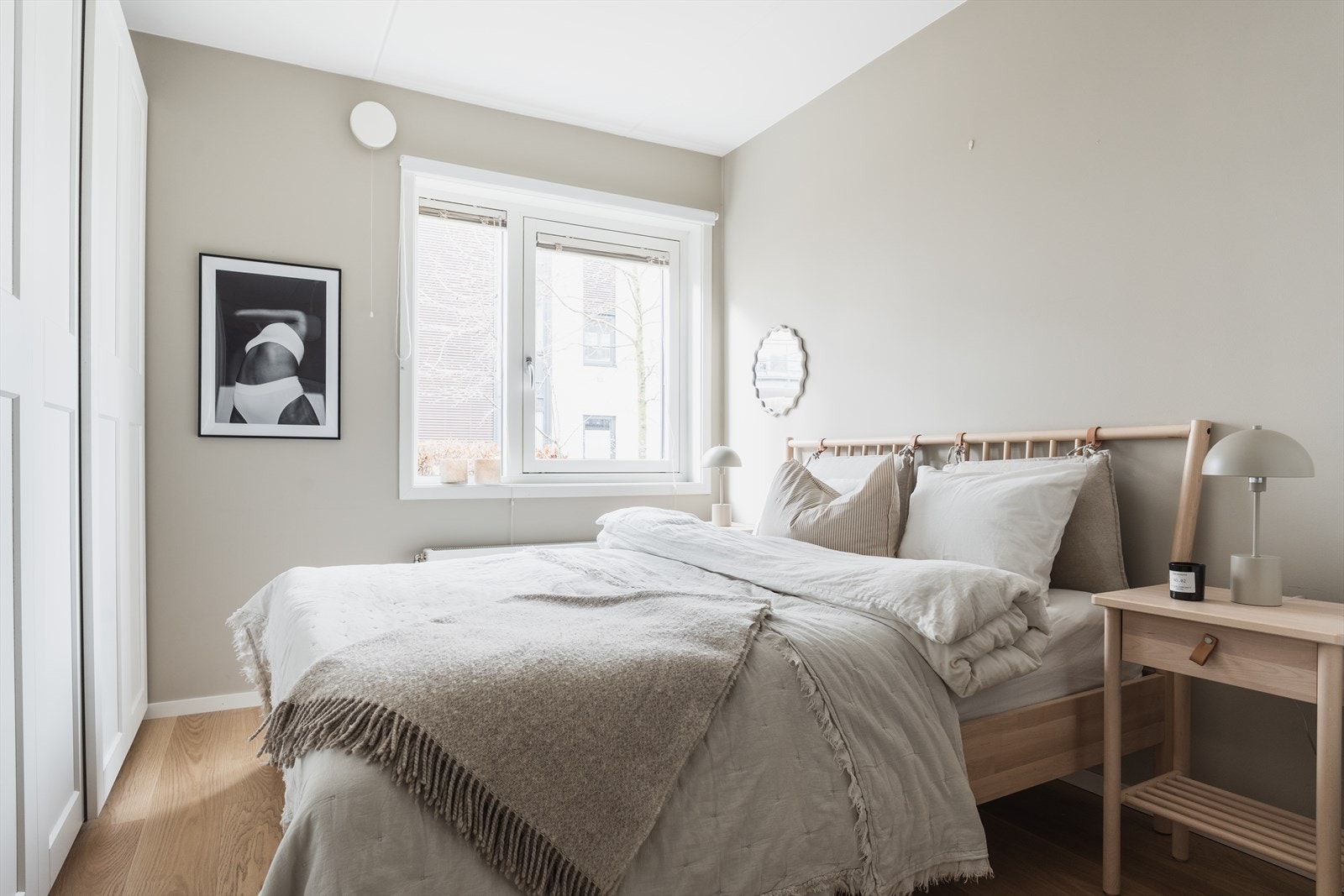 Her er det enkelt å innrede et komfortabelt og hyggelig soverom. Galleribilde