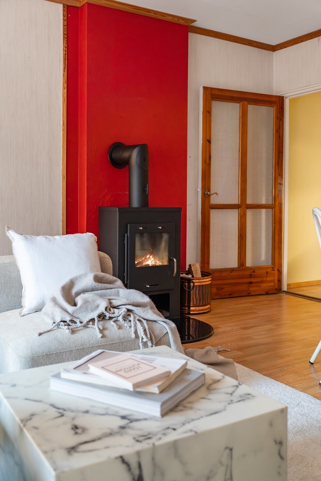 Vedovn sørger for oppvarming og bidrar til en lun atmosfære. Galleribilde